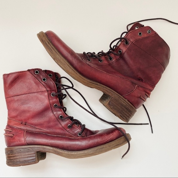 Leather boots - Picture 3 of 8